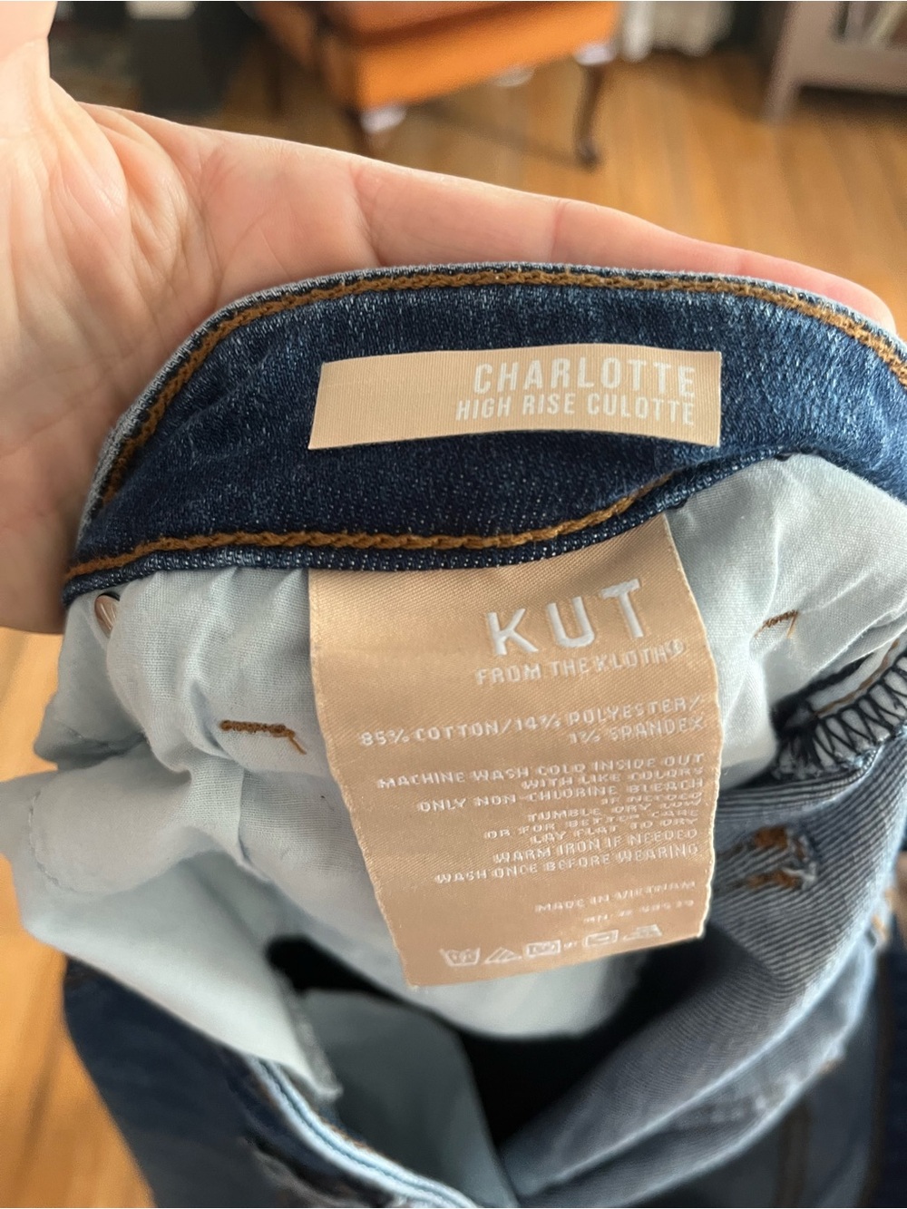 Kut high rise Charlotte Culottes - Picture 2 of 5